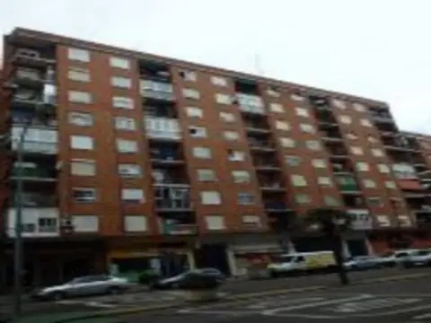 Flat in Avenida de Juan Carlos I, 19